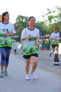 BIB: 971
                            <button type="button" onclick="openModal(3637440)" class="btn btn-primary btn-sm float-right btn-popup" data-toggle="modal" data-target=".modal-high-quality">
                        <i class="fas fa-shopping-cart"></i> Add to Cart
                    </button>
                                            <button type="button" onclick="isThisMe(3637440, true)" class="btn btn-success btn-sm float-right btn-popup btn-isme hidden" data-toggle="tooltip" data-placement="bottom" title="นี่คือรูปของคุณใช่ไหม คลิกที่นี่เพื่อเอาเข้าอัลบั้ม">
                        <i class="fas fa-plus"></i> Add to album
                    </button>
                    <button type="button" onclick="isThisMe(3637440, false)" class="btn btn-warning btn-sm float-right btn-popup btn-isnotme hidden">
                        <i class="fas fa-ban"></i> Remove from album
                    </button>